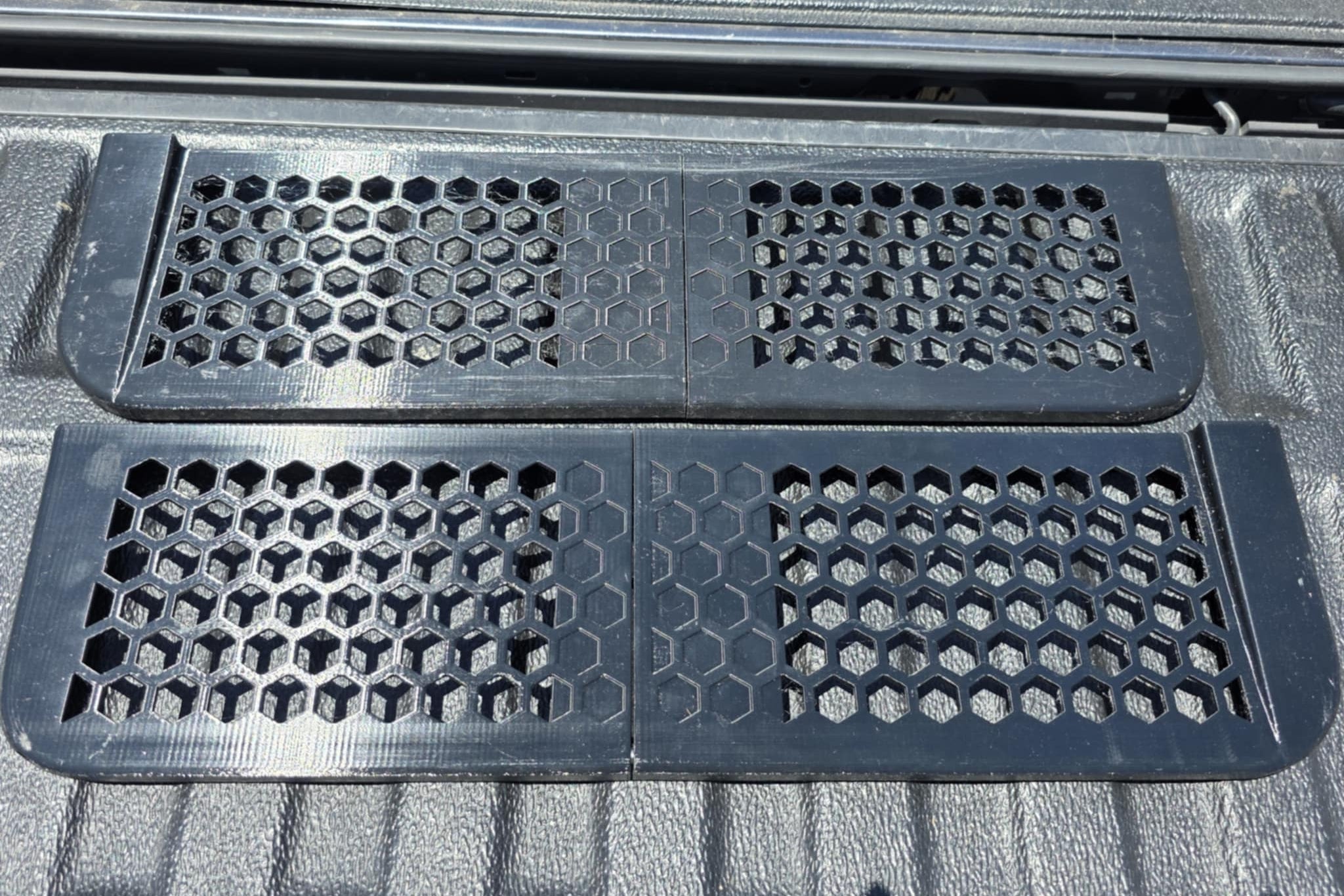 2024+ Ford Ranger & Amarok Aventura - Plastic Tub Cover - Storage Solution/Pocket Slide