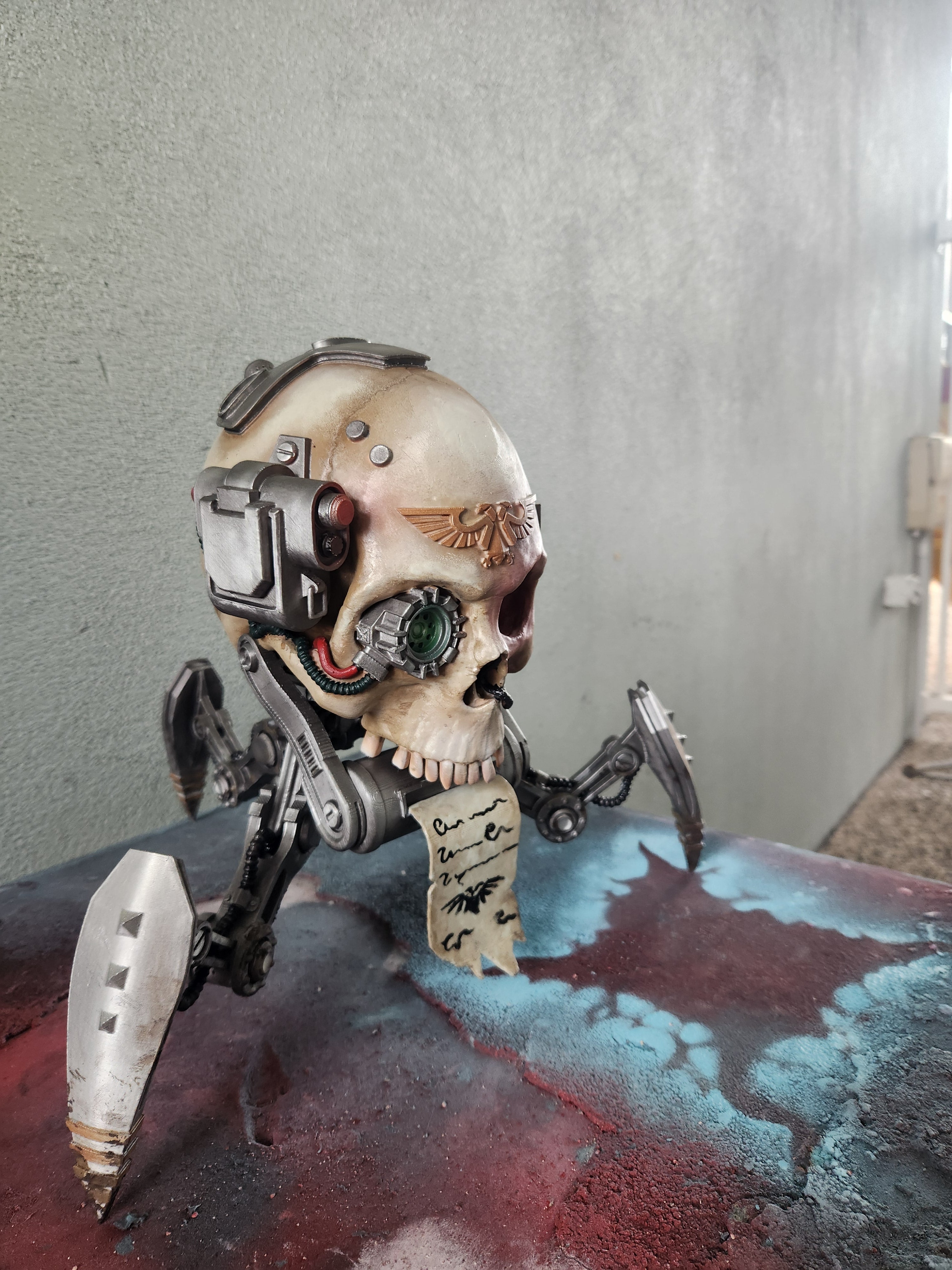 1:1 Scale 4K Servitor Skull One – Life-Size Grimdark Display Prop