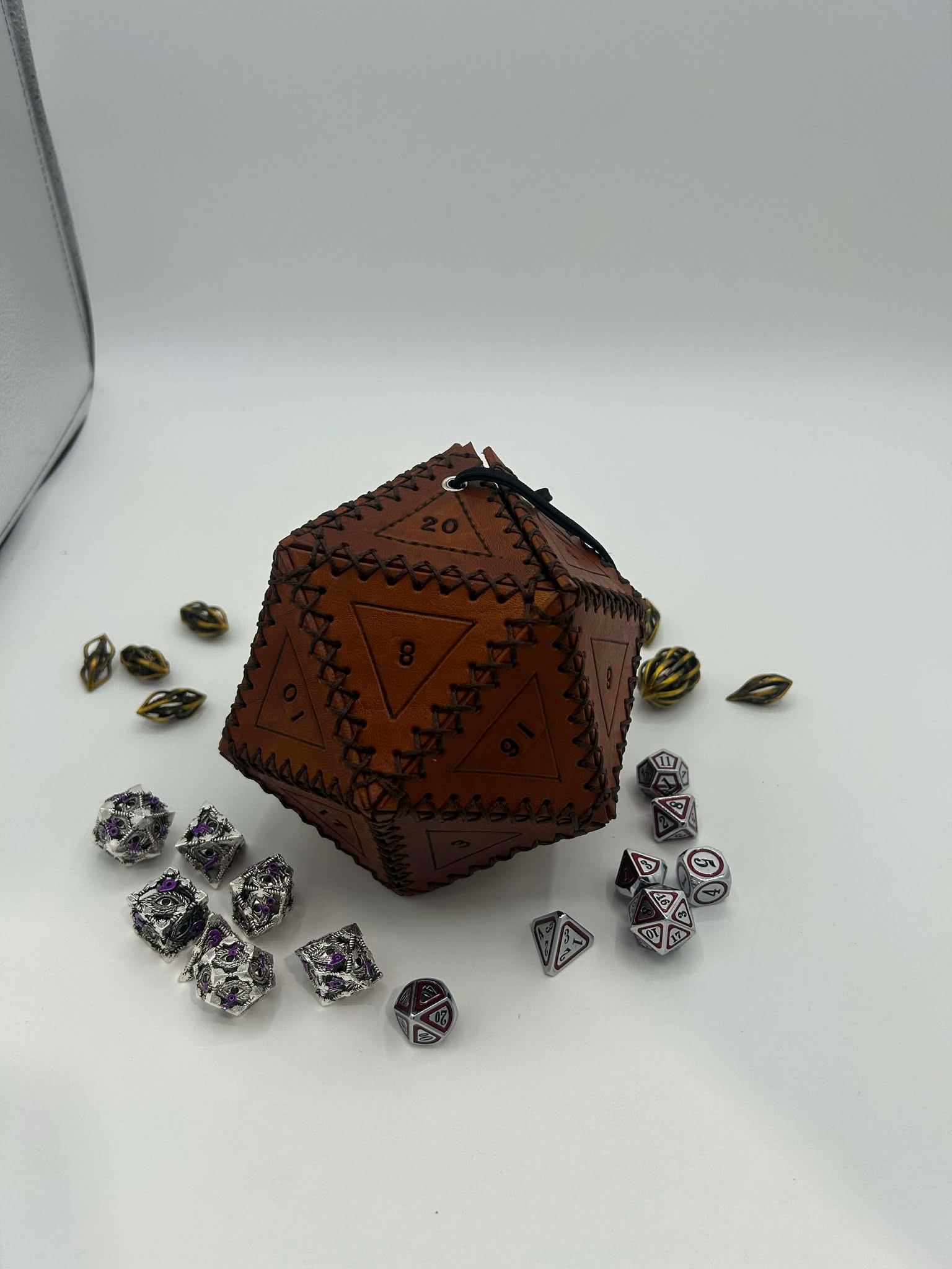 ATD Crafting – Hand-Stitched Leather D20 Dice Bag
