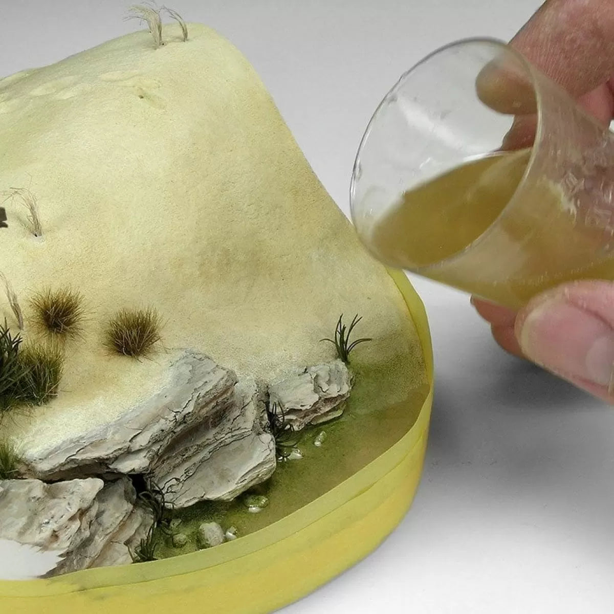 AK Interactive - Dioramas - Resin Water 2 Components Epoxy Resin 180ml