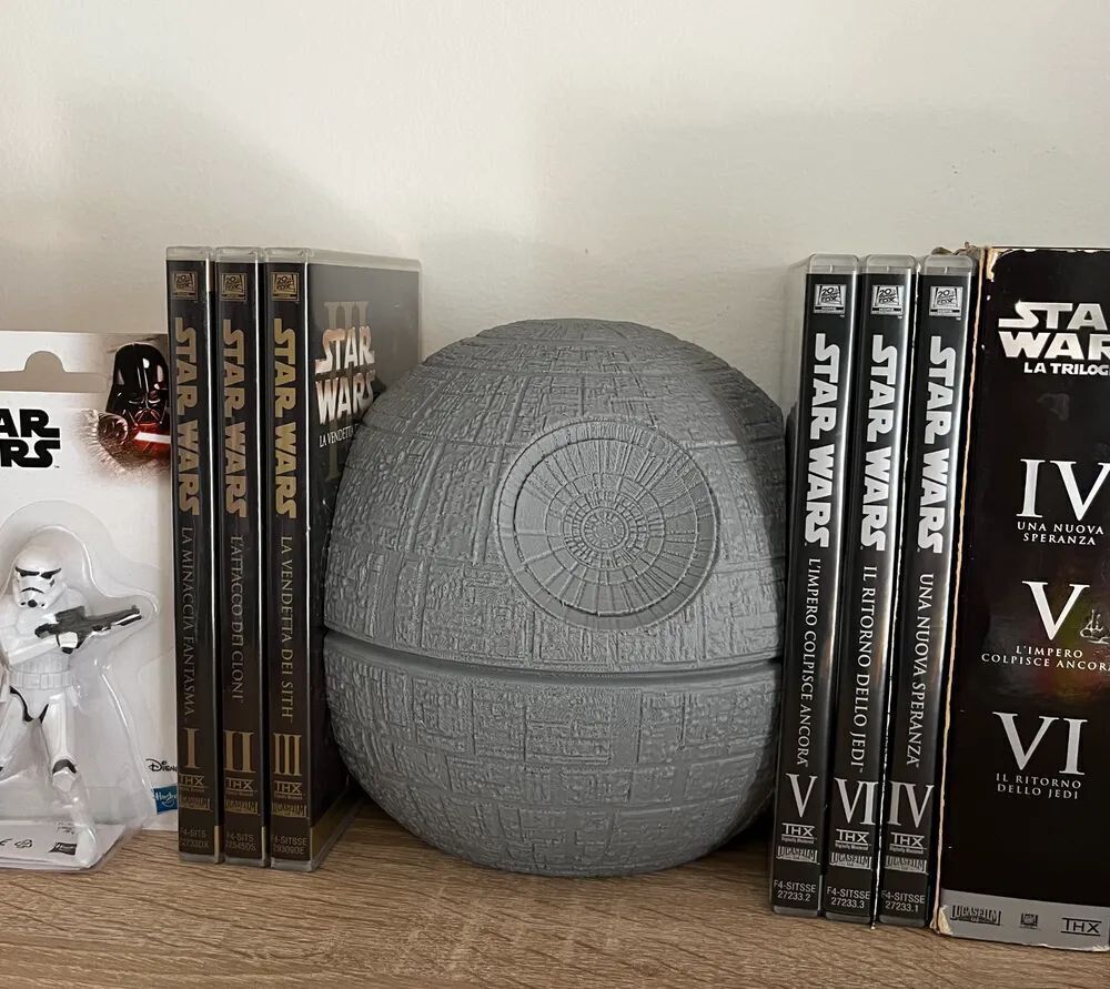 3D Printed Bookshelf Spacers – Custom Shelf Dividers  Grey PLA+ & Painted Options