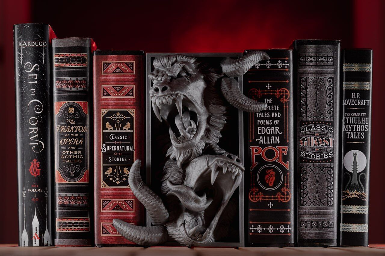 3D Printed Bookshelf Spacers – Custom Shelf Dividers  Grey PLA+ & Painted Options