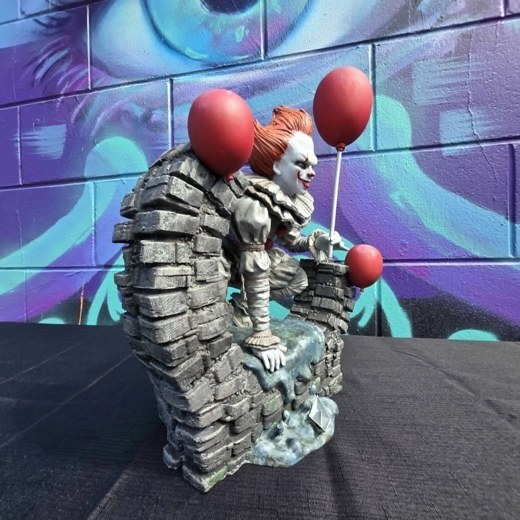 Pennywise Statue