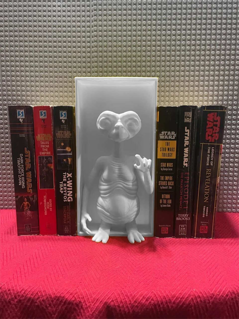 3D Printed Bookshelf Spacers – Custom Shelf Dividers  Grey PLA+ & Painted Options